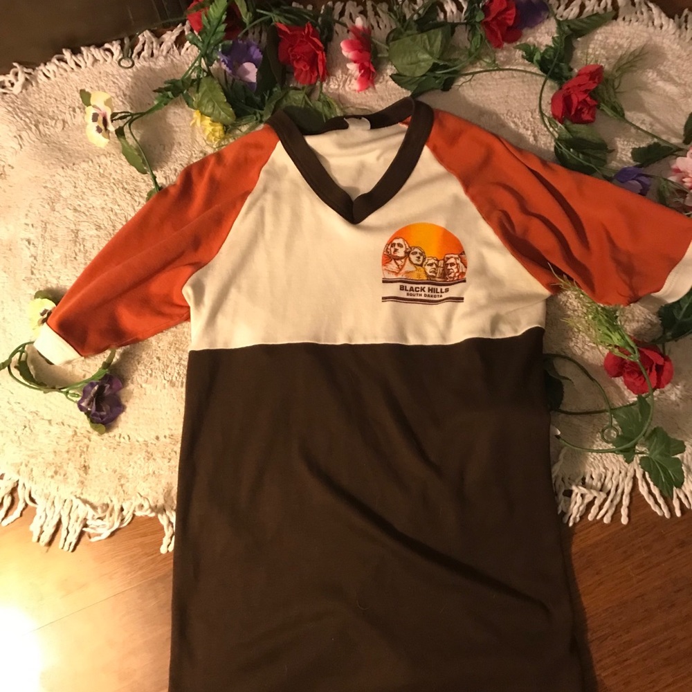 Vintage Mount Rushmore Top